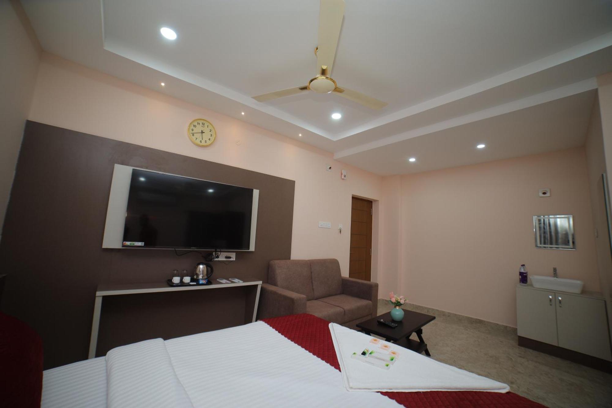 Sri Ganesh Grand Hotel Tirupati Ngoại thất bức ảnh