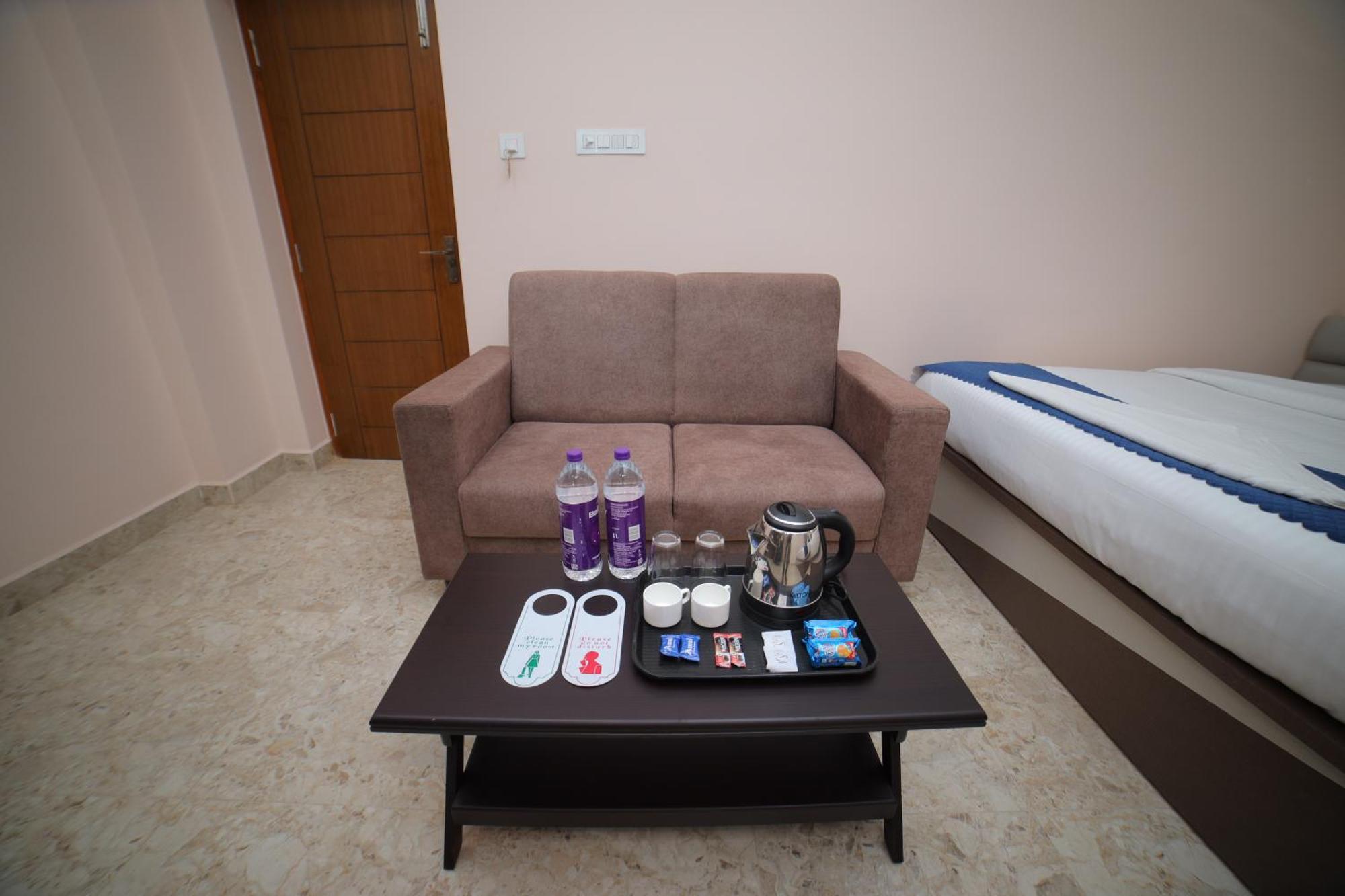 Sri Ganesh Grand Hotel Tirupati Ngoại thất bức ảnh